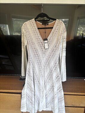 BCBG MAXAZRIA Natyly Long Sleeve Lace Dress NWT